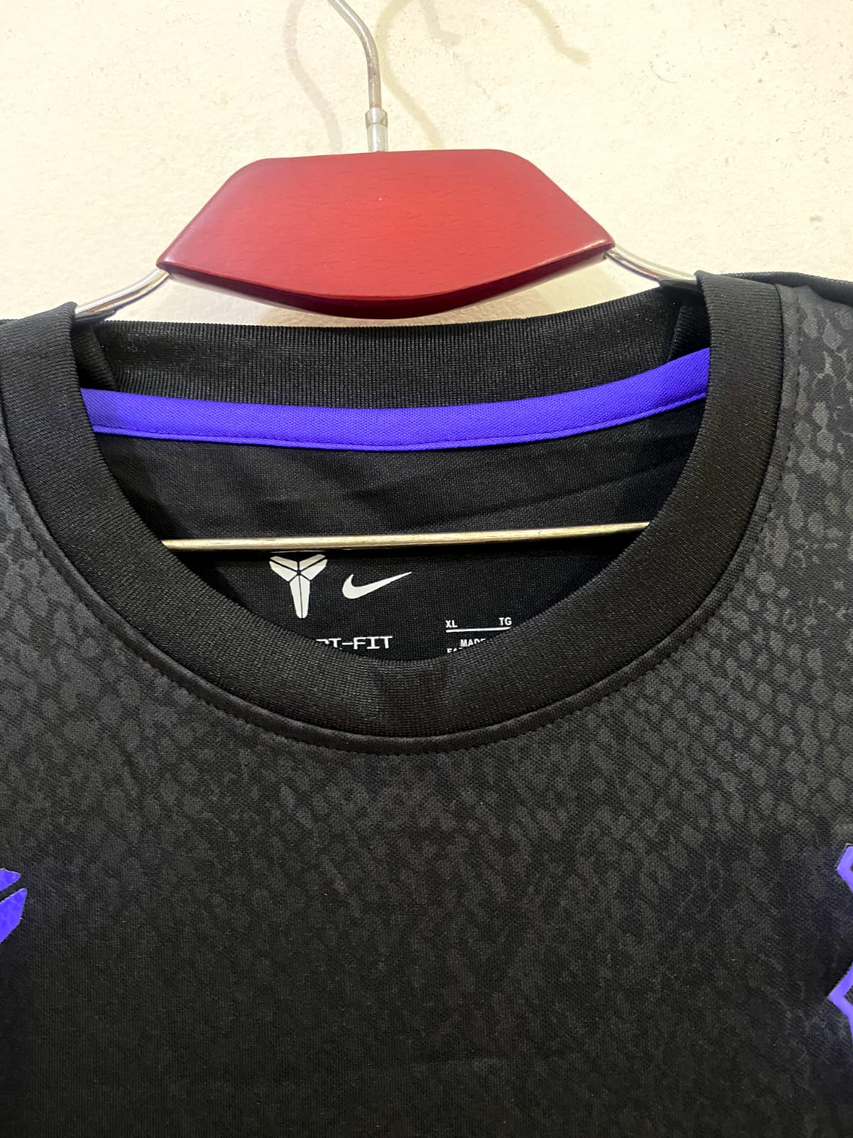 Barcelona Black Mamba 2025-26 Fan Version - Image 4