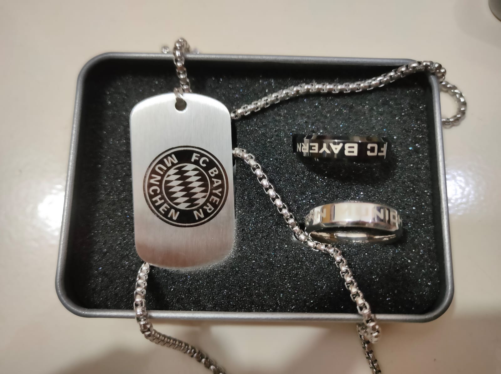 Bayern Munich Locket Ring Gift Box - Image 2