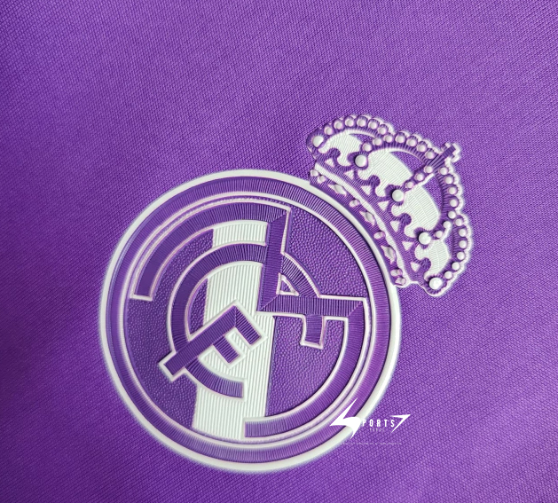 Real Madrid 2016-17 3rd Retro Full Jersey - Image 2