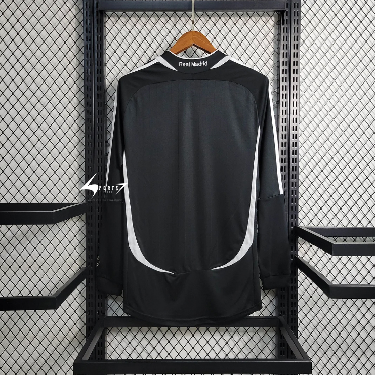 Real Madrid 2006-07 Away Retro Full Jersey - Image 4