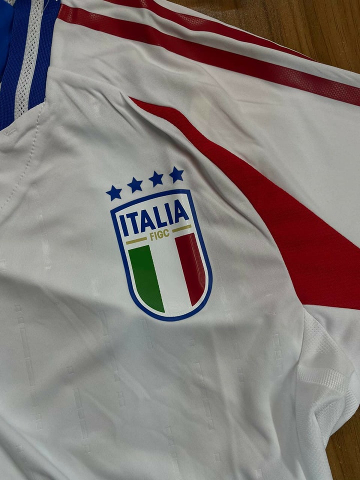 Italy 2024 Euro Away Player Jersey - Image 2