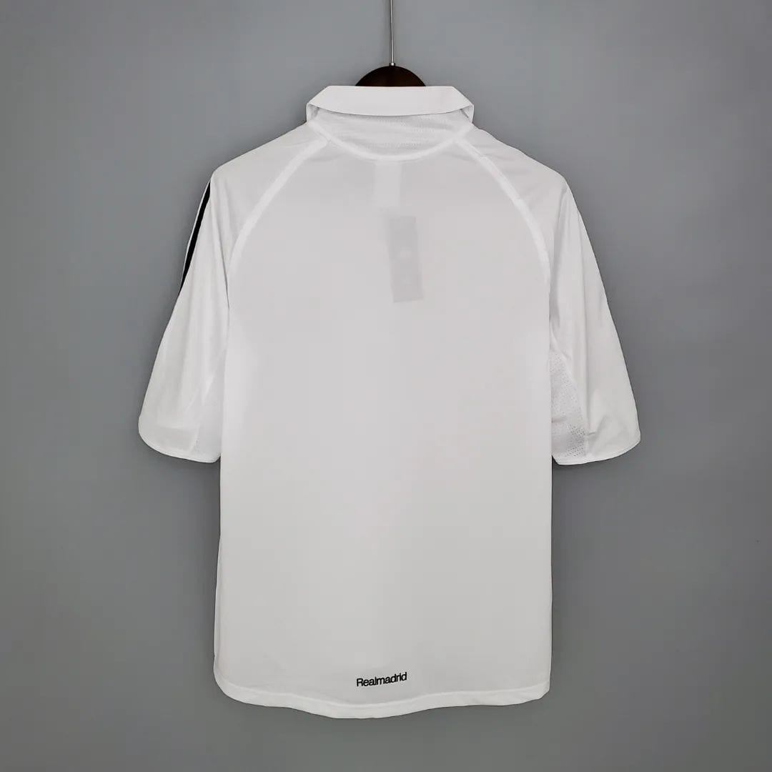 Real Madrid 2005-06 Home Retro Jersey - Image 3