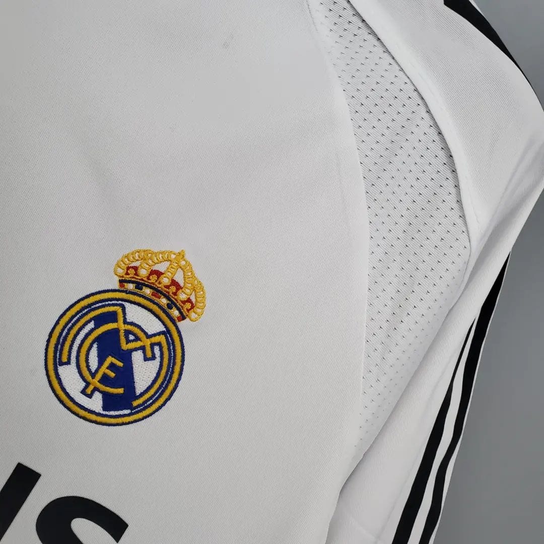 Real Madrid 2005-06 Home Retro Jersey - Image 4