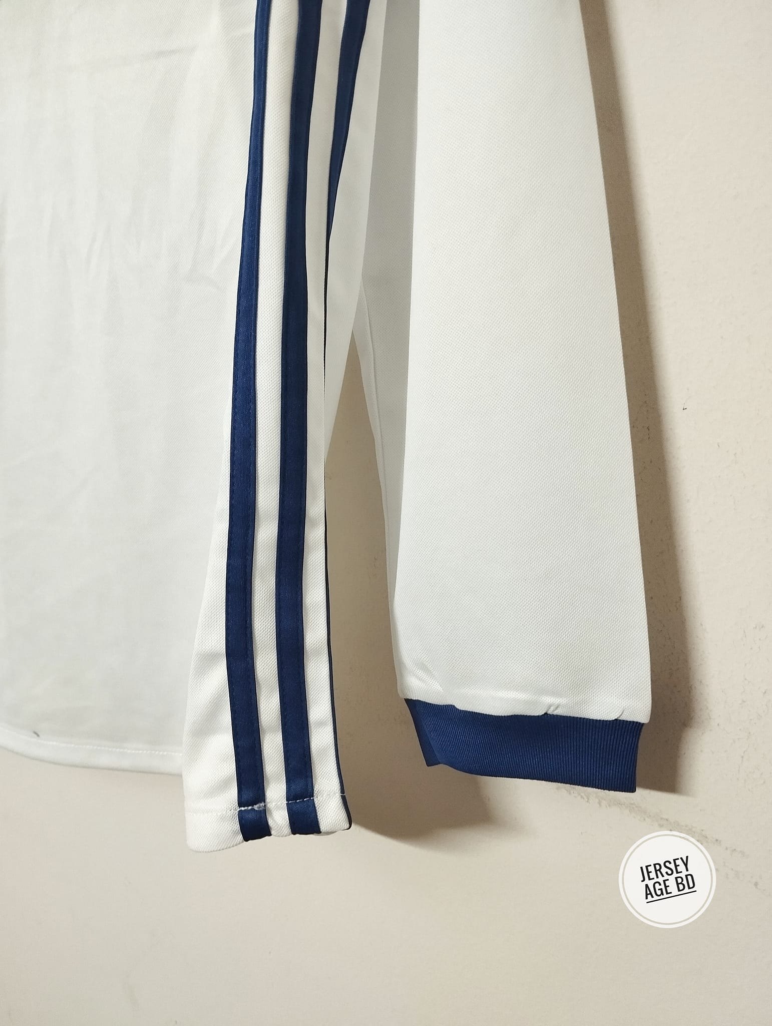 Real Madrid 2016-17 Home Retro Full Jersey - Image 2