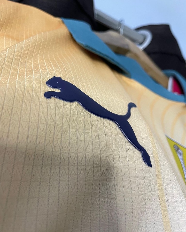 Manchester City 2024–25 4th Player jersey - Image 3