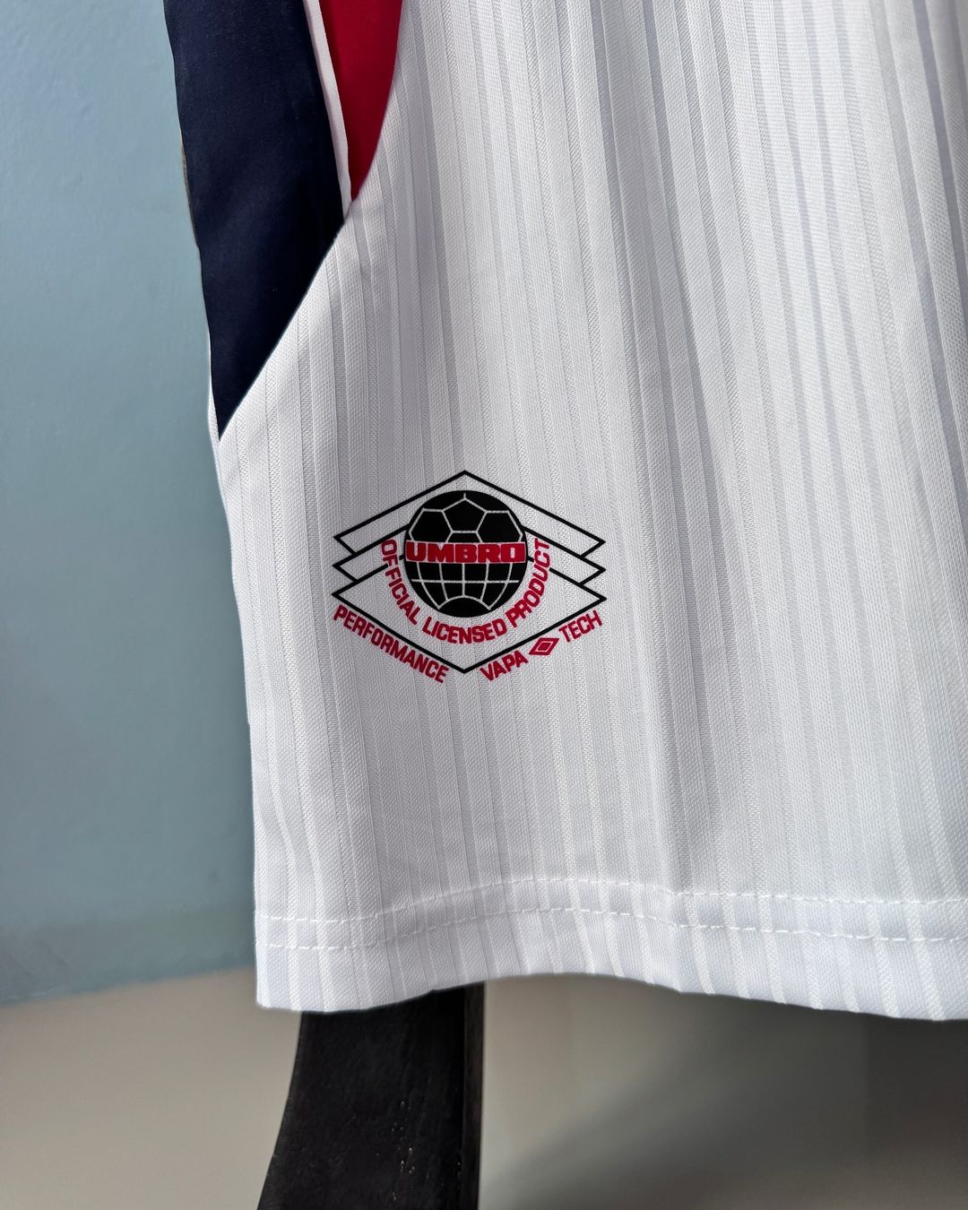 England 1998 World cup Home Retro Jersey - Image 4