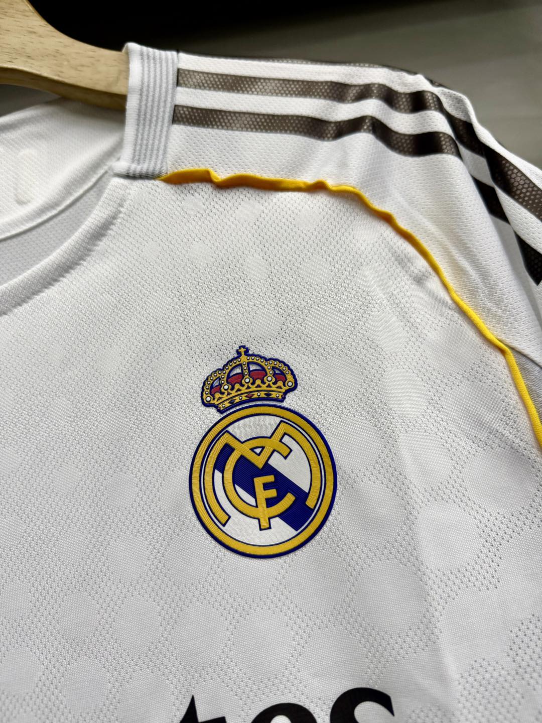 Real Madrid 2025-26 Home Player Jersey - Image 2