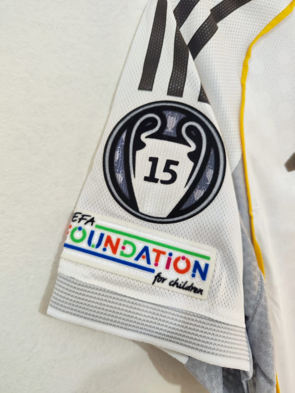 Real Madrid 2025-26 Home Player Jersey - Image 4