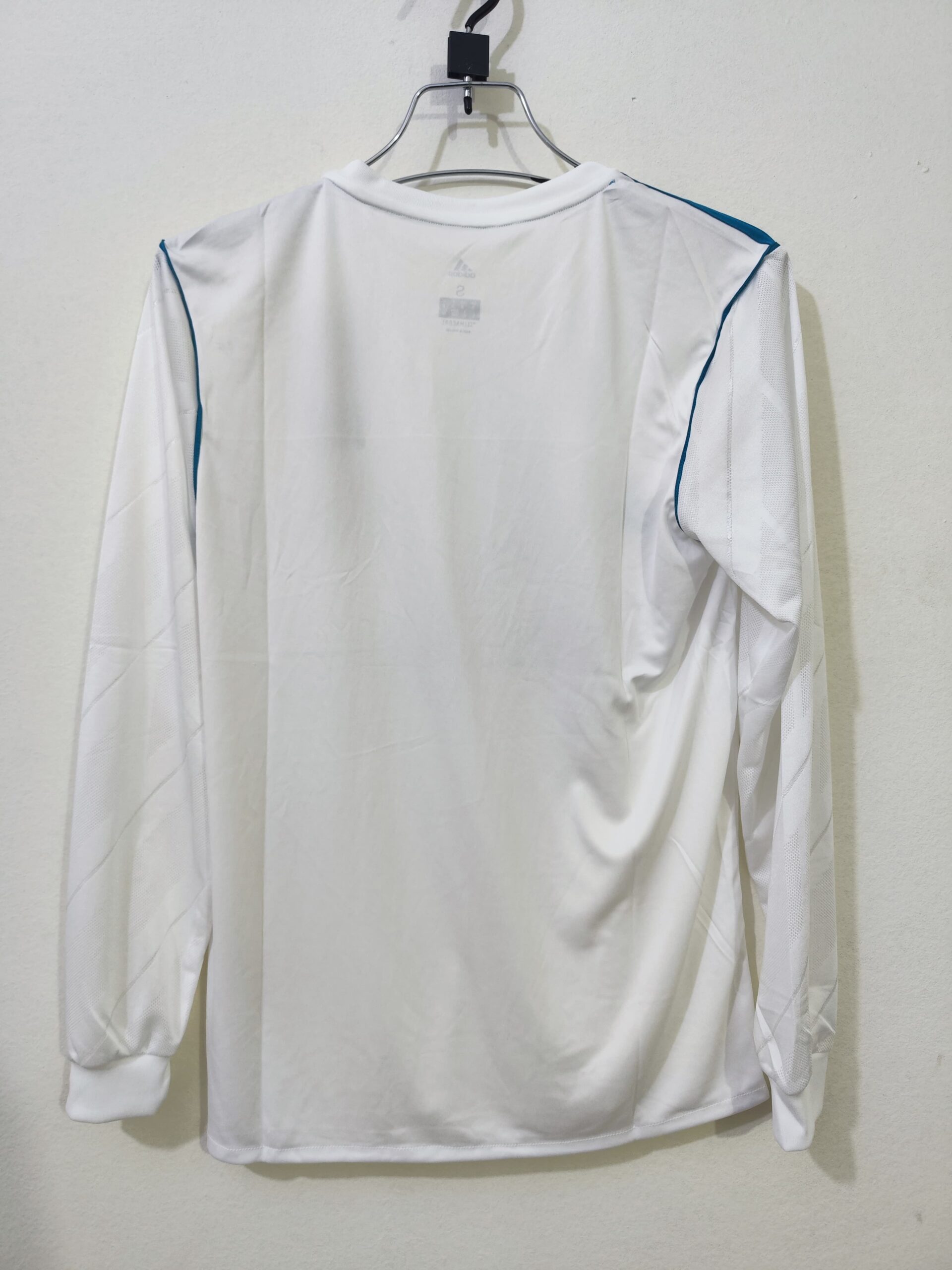 Real Madrid 2017-18 Home Retro Full Jersey - Image 4