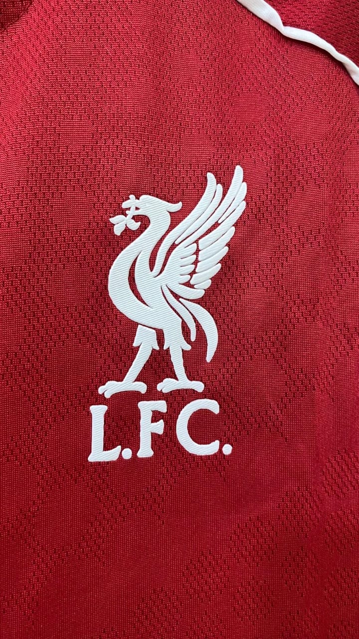 Liverpool 2025–26 Home Player jersey - Image 2