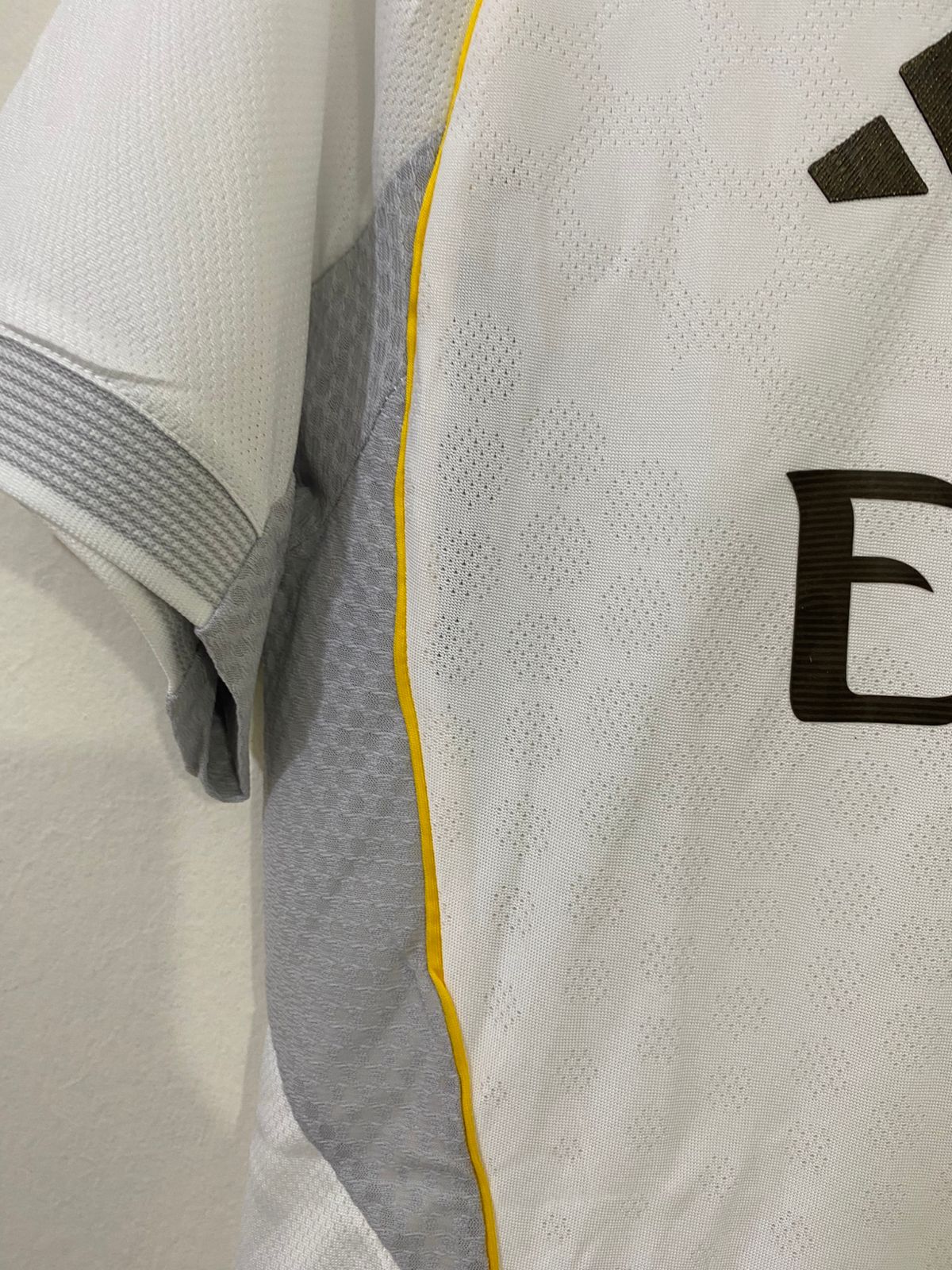 Real Madrid 2025-26 Home Player Jersey - Image 5