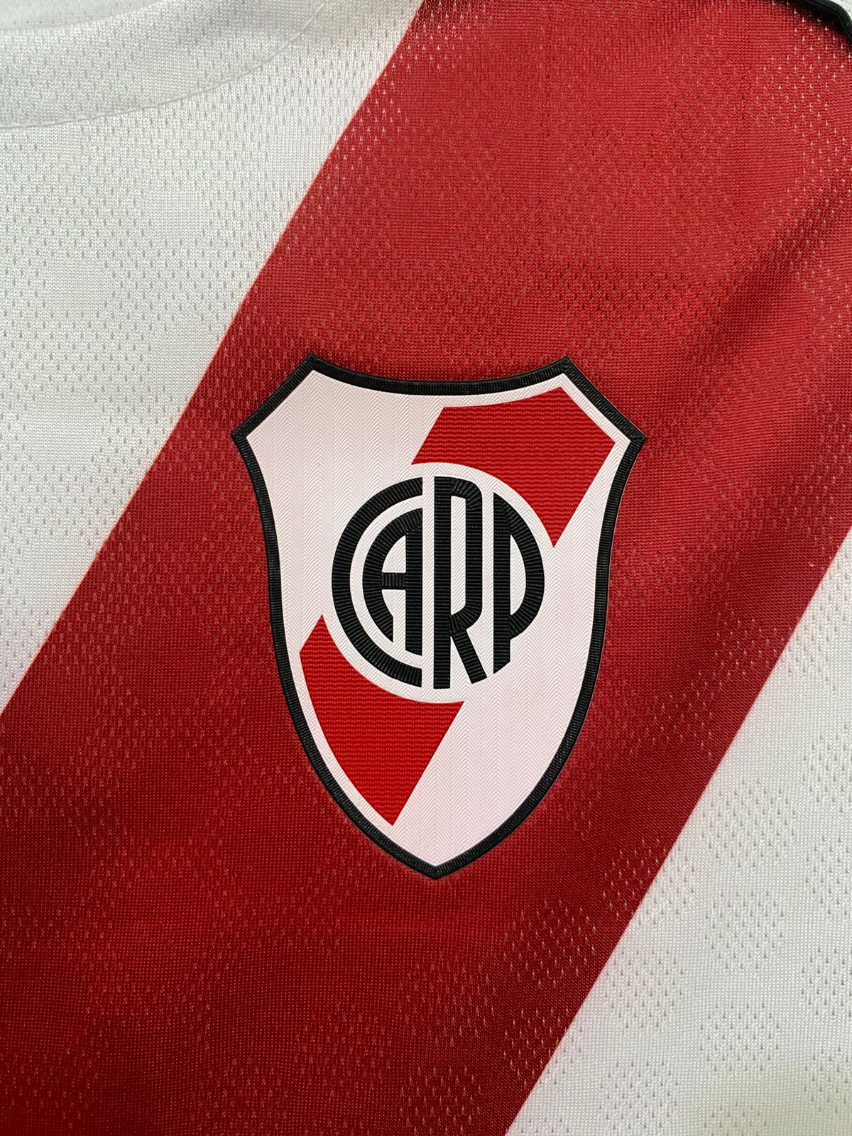 River Plate 2025-26 Home Player Jersey - Image 4