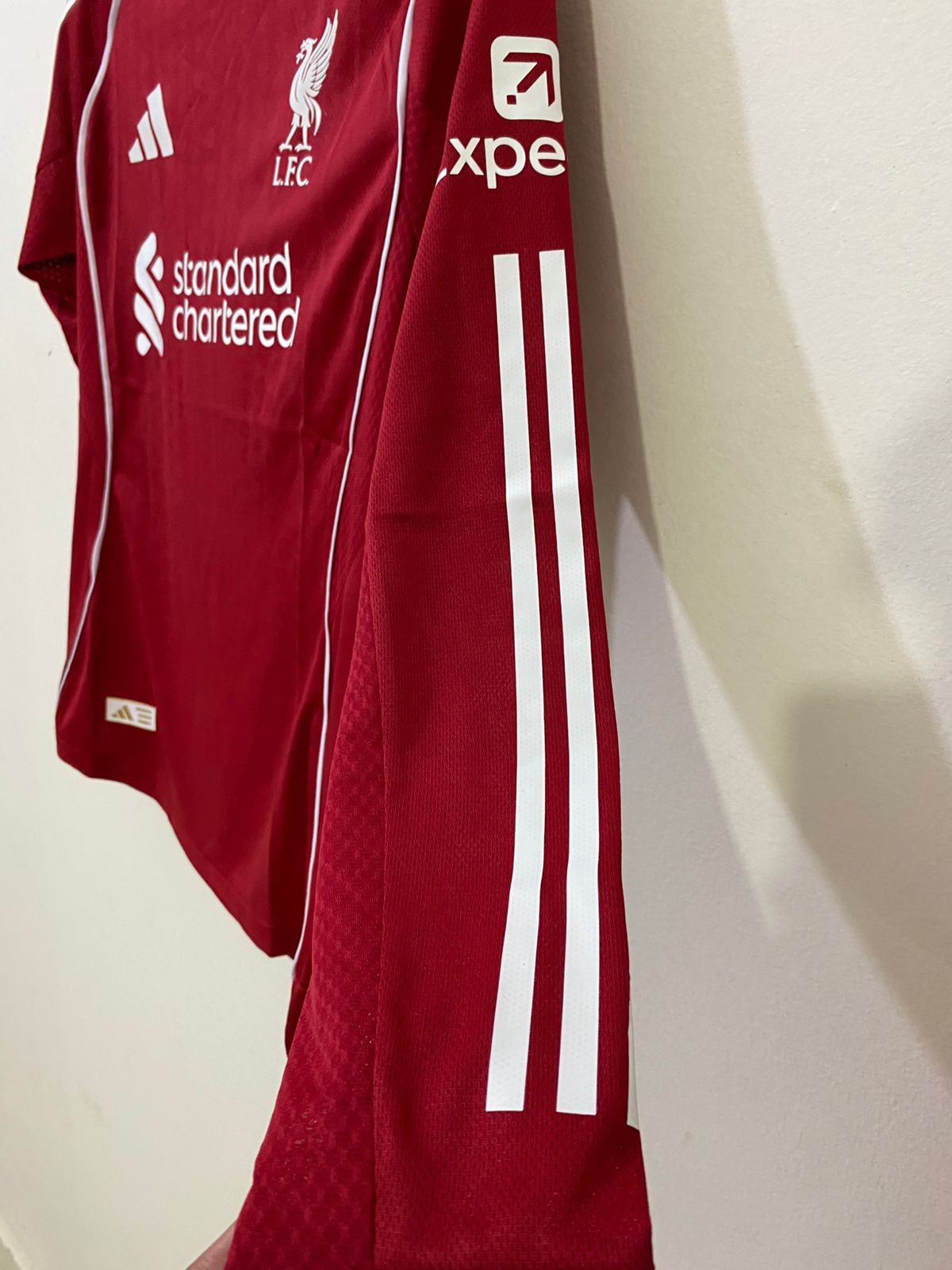 Liverpool 2025–26 Home Player jersey Full - Image 4