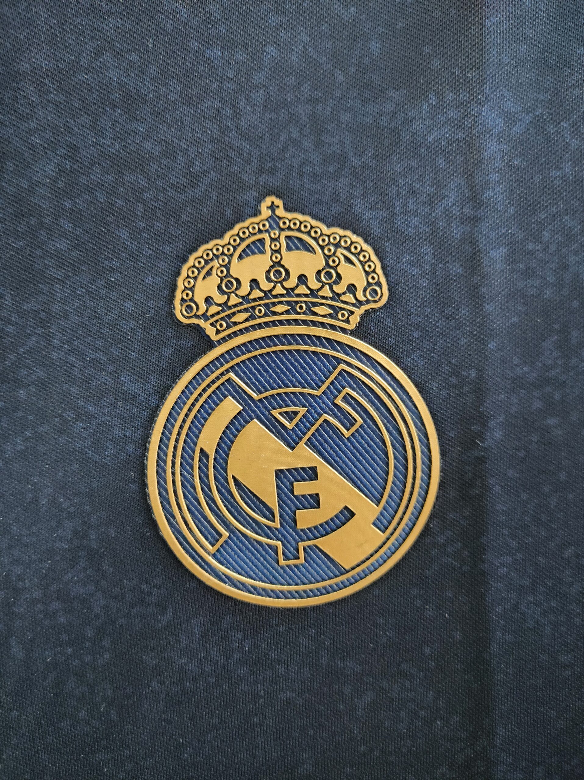 Real Madrid 2019-20 Away Retro Jersey - Image 3