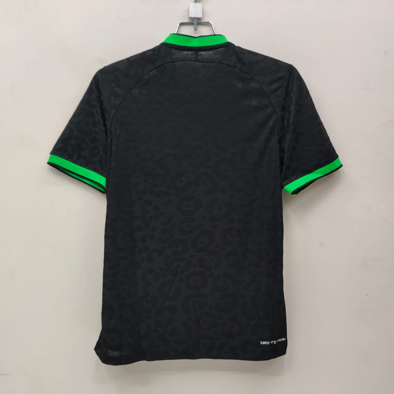 Brazil 2022 World Cup Black Retro Jersey - Image 3