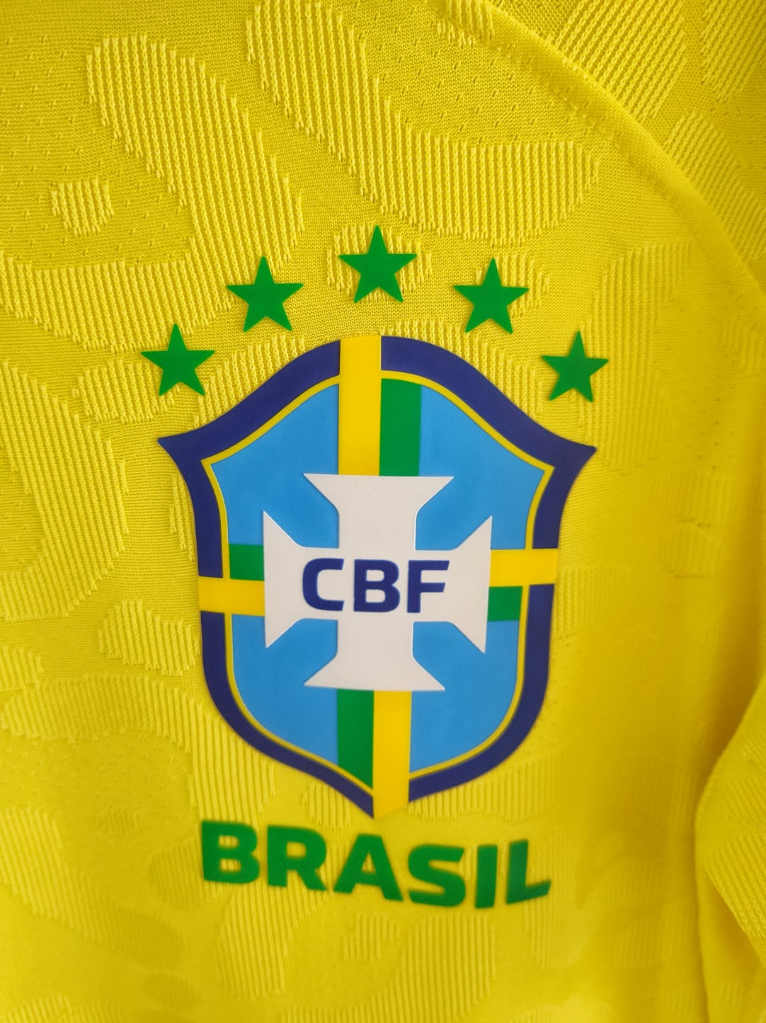 Brazil 2022 World cup Home Retro Jersey - Image 2