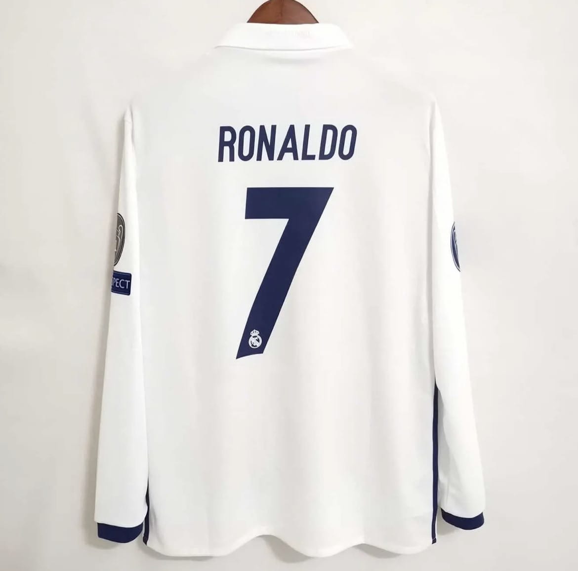 Real Madrid 2016-17 Home Retro Full Jersey - Image 4